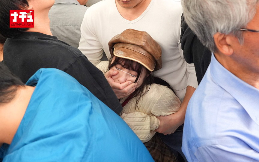 〖 生意気女子を駅弁中出し羞恥 イキってるチビ 〗